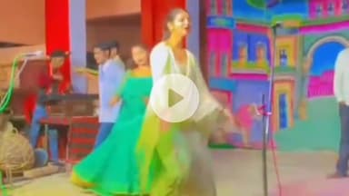 धनौरा: गजरौला के गांव काकाठेर में चल रही रामलीला में मंच पर अश्लील डांस, वीडियो हुआ वायरल