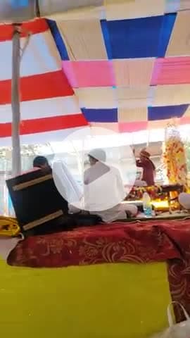 मुरपा गांव में दुर्गा पूजा के साथ भागवत कथा चल रहा है