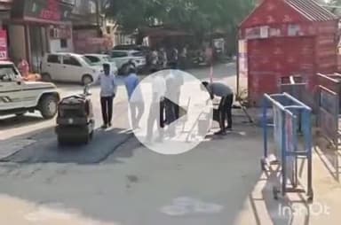 हरिद्वार: CM धामी के हरकीपौड़ी पहुंचने से पहले PWD ने युद्धस्तर पर अभियान चलाकर भरे सड़कों के गड्ढे