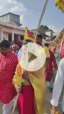 परिहार: परिहार प्रखंड में दुर्गा पूजा पर निकाली गई भव्य शोभा यात्रा