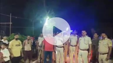 शिवसागर: दुर्गा पूजा पर्व को शांतिपूर्ण रूप से सम्पन्न कराने के लिए शिवसागर थाने की पुलिस और राजस्व पदाधिकारी ने किया फ्लेगमार्च