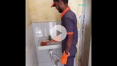 झांसी: झांसी मंडल के वीरांगना लक्ष्मीबाई झांसी, ग्वालियर और उरई समेत अन्य स्टेशनों पर चलाया गया 'स्वच्छ शौचालय' अभियान