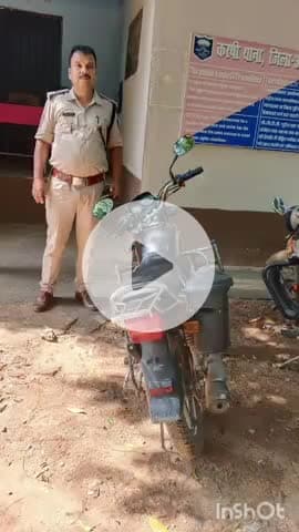 करपी: करपी बस स्टैंड से रविवार को चोरी की बाइक बरामद