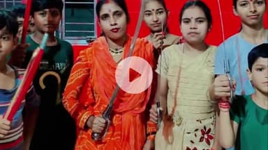 गिरिडीह: अंतर्राष्ट्रीय हिन्दू परिषद ने नवरात्रि पर कोलडीहा मंडप में किया शस्त्र पूजन