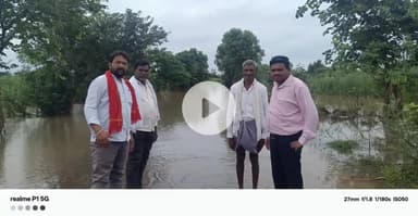 చిన్న టక్లి - పెద్ద టక్లి వద్ద ప్రవహిస్తున్న వాగును పరిశీలించిన రెవెన్యూ అధికారి