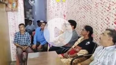 जगदलपुर: जगदलपुर के पंडित दीनदयाल उपाध्याय वार्ड में प्रधानमंत्री नरेंद्र मोदी की 126वीं मन की बात का वार्डवासियों ने किया श्रवण