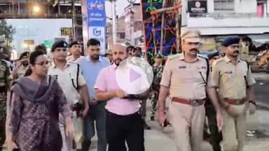 कोडरमा: तिलैया थाना क्षेत्र में एसपी, डीसी समेत अन्य अधिकारियों ने निकाला फ्लैग मार्च, ड्रोन से होगी दुर्गा पूजा की निगरानी