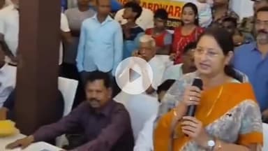 कोडरमा: केंद्रीय मंत्री और कोडरमा विधायक ने अड्डी बंगला रोड पर दुर्गा पूजा पंडाल का किया अनावरण