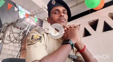 संपतचक: गौरीचक पुलिस ने कमरजी से चोरी की पिकअप वैन बरामद की, एक आरोपी गिरफ्तार