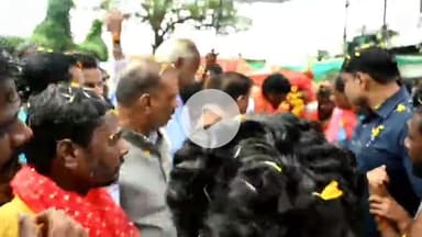 सागर नगर: राजीव नगर से बाघराज मंदिर तक 1100 मीटर की चुनरी यात्रा निकाली गई, पूर्व मंत्री भूपेन्द्र सिंह भी हुए शामिल