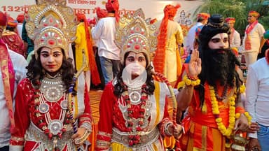 कोटा में आतिशबाजी के साथ भगवान राम की बारात निकाली, घोड़े, ऊंट और बग्घियों से सजी शोभायात्रा