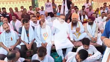 रक्कड़: जसवा प्रागपुर विधायक विक्रम ठाकुर ने कोटला बेहड़ में युवा दंगल कमेटी द्वारा आयोजित दंगल कार्यक्रम में की शिरकत