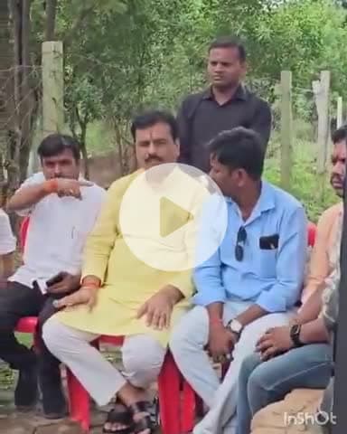 बेमेतरा: बेमेतरा के पिकरी वार्ड के बांधा तालाब में भाजपाइयों ने सुनी प्रधानमंत्री नरेंद्र मोदी की मन की बात