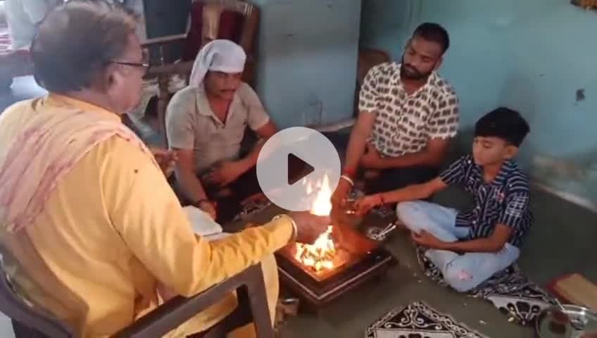 कसरावद । नवरात्र के छठे दिन 39 घरों में गूंजे गायत्री मंत्र, सम्पन्न हुए सामूहिक यज्ञ