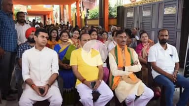 कांके: रातु रोड स्थित आवास पर केंद्रीय रक्षा राज्यमंत्री ने पीएम मोदी के 'मन की बात' कार्यक्रम को सुना