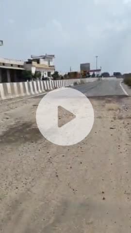 शामली: शामली में गड्ढों वाले हाईवे पर टोल भर रही जनता, व्यापारी नेता ने वीडियो वायरल कर NHAI से टोल सस्पेंड करने की मांग की