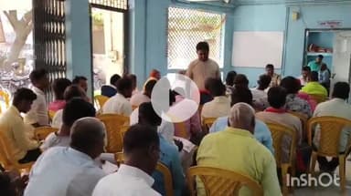 बारुन: बारुण थाना परिसर में पूजा समिति के अध्यक्षों के साथ हुई बैठक