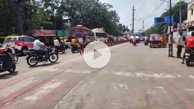 सागर नगर: गल्ला मंडी चौराहा: स्टॉपर तोड़कर भागा ट्रक ड्राइवर, प्रधान आरक्षक से की गाली-गलौज