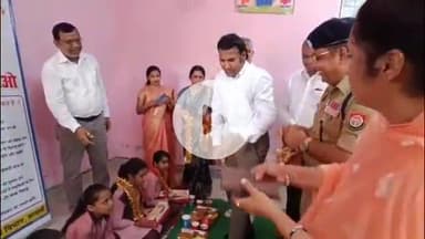 शामली: शामली में विधायक, डीएम व एसपी ने कन्या पूजन किया, बालिकाओं की सुरक्षा व सशक्तीकरण पर दिया जोर