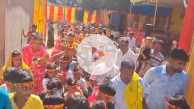 मेदिनीनगर (डालटनगंज): शाहपुर एकता संघ ने 13वें साल भी सप्तमी पर निकाली भव्य जलयात्रा, नगर पर्षद के पूर्व उपाध्यक्ष ने किया उद्घाटन