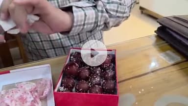 देहरादून: त्यौहारी सीजन के मद्देनजर खाद्य विभाग ने दुकानों पर की छापेमारी, मिठाईयों के लिए सैंपल जांच के लिए भेजे