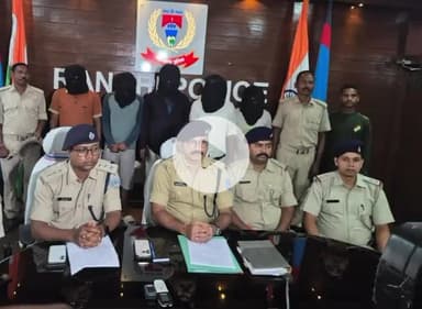 कांके: टावर की बैटरी चोरी करने वाले गिरोह का पर्दाफाश, पाँच चोर गिरफ्तार