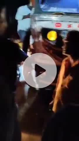 బూర్గంపహాడ్: ముసలమడుగు వంతెన వద్ద రెండు లారీలు ఢీ కొనడంతో రోడ్డు ప్రమాదం చోటు చేసుకుంది