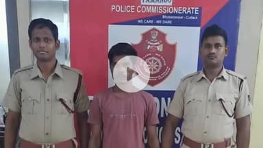 ତମାଣ୍ଡୋ: ତମାଣ୍ଡୋ ଥାନା  ଆଦିତ୍ୟହୁଣ୍ଡାଇ ଶୋରୁମ ବିପରୀତ ପାର୍ଶ୍ୱରେ ଫାଷ୍ଟଫୁଡ୍ ଷ୍ଟଲ୍ ଭାଙ୍ଗିବାକୁ ଉଦ୍ୟମ,ଅଭିଯୁକ୍ତକୁ ପୋଲିସ ଜିମାଦେଲେ ଅଭିଯୋଗକାରି