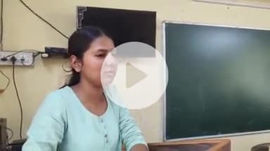 बाड़मेर: छात्राओं को दुर्गा सप्तमी पर फल वितरण, पूर्व में हुई प्रतियोगिताओं के ईनाम वितरण में पूर्व जिलाध्यक्ष रहे उपस्थित