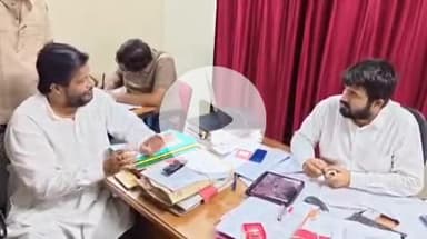 झांसी: झांसी राष्ट्रीय राजमार्गों पर भीषण जाम, पूर्व केंद्रीय मंत्री ने NHAI का घेराव किया, अधिकारियों पर कराएंगे मुकदमा