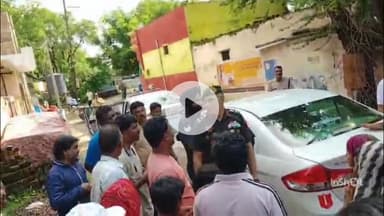 महू के छावनी वार्ड 7 की कॉलोनी में कैंटोनमेंट ब्रिगेडियर और सीईओ ने किया निरीक्षण