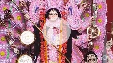 पतरघट: पतरघट प्रखंड में दुर्गा पूजा को लेकर श्रद्धालुओं में दिखा उत्साह, खोइछा भरने के लिए उमड़ी भीड़