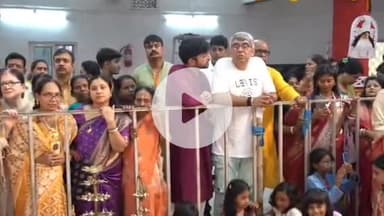 मेदिनीनगर (डालटनगंज): न्यायमूर्ति रंगन मुखोपाध्याय पलामू पहुंचे, मेदिनीनगर के दुर्गा बाड़ी में सपरिवार मां दुर्गा की पूजा की