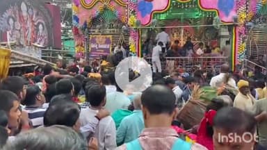 मुंगेर: महा अष्टमी पर बड़ी दुर्गा महारानी शादीपुर में पूजा-अर्चना के लिए उमड़ी श्रद्धालुओं की भारी भीड़