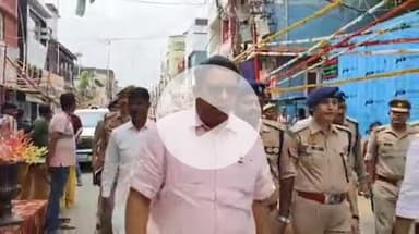 झांसी: डीएम और एसएसपी ने सदर बाजार सहित महानगर के दुर्गा पंडालों की सुरक्षा का लिया जायजा, दिए आवश्यक निर्देश