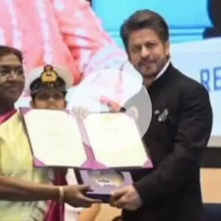 मुरादाबाद: शाहरुख खान को अवार्ड मिलने पर शुरू हुई सियासत पर भड़के भारतीय सूफी फाउंडेशन के अध्यक्ष