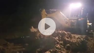 शामली: पाबंदियों के बावजूद शामली में रात के समय धड़ल्ले से हो रहा अवैध मिट्टी खनन, वीडियो वायरल कर NGT व DM से की गई शिकायत