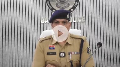 जगदलपुर: ऑनलाइन चाकू ख़रीदने वालों पर बस्तर पुलिस की नजर, 51 नग चाकू और 8 नग पिस्टल लाइटर बरामद: ASP महेश्वर नाग ने दी जानकारी