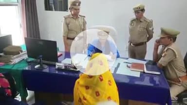 पट्टी: मिशन शक्ति की अनूठी पहल, कक्षा 12 की छात्रा ने कंधई थाने का संभाला प्रभार, फरियादियों की सुनी फरियाद