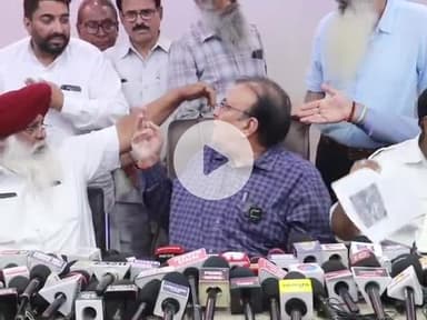 ਲੁਧਿਆਣਾ ਪੂਰਬੀ: ਇਸਲਾਮ ਗੰਜ ਹਿੰਦੂ ਸਮਾਜ ਨੂੰ ਵਿਜਲੈਂਸ ਤਾਂ ਨਾਮ ਲੈ ਕੇ ਡਰਾਨ ਦੀ ਨਾ ਕਰੇ ਕੋਸ਼ਿਸ਼ ਵਿਧਾਇਕ ਅਸ਼ੋਕ ਪ੍ਰਾਸ਼ਰ ਪੱਪੀ: ਗੁਰਦੇਵ ਸ਼ਰਮਾ ਦੇਬੀ