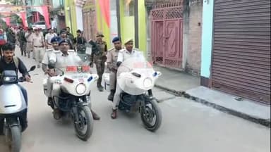 नबीनगर: दुर्गा पूजा को लेकर विधि व्यवस्था चुस्त, नवीनगर थाना ने नगर पंचायत क्षेत्र में निकाला भव्य फ्लैग मार्च