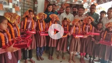 मड़ियाहू: बरसठी में नवरात्र अष्टमी पर कन्या पूजन, नारी शक्ति का सम्मान किया गया