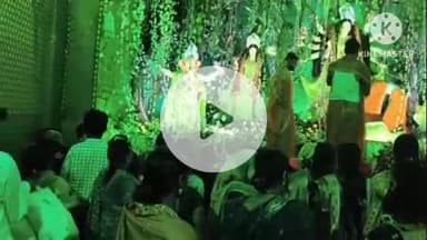 परवलपुर में अष्टमी पर मां दुर्गा की गोद भराई, महिला श्रद्धालुओं की उमड़ी भीड़