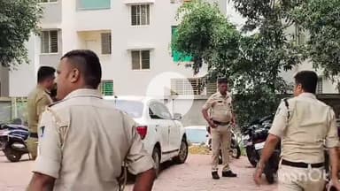 नीमच नगर: नीमच: स्टंट रोकने पर पुलिसकर्मी को पीटने वाले युवक का एक और वीडियो आया सामने, हाथ जोड़कर मांग रहा माफी