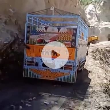 मोरंग: किन्नौर के कुनो चारंग व रिस्पा नाला में सड़क बहाल, कैबिनेट मंत्री JS नेगी ने वीडियो किया शेयर