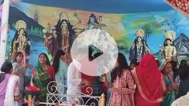 झाझा: महाष्टमी पर झाझा प्रखण्ड के सभी दुर्गामंदिर में श्रद्धालुओं का उमड़ा जनसैलाब