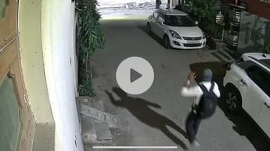 ਲੁਧਿਆਣਾ ਪੂਰਬੀ: ਉਪਕਾਰ ਨਗਰ ਵਿੱਚ ਚੋਰਾਂ ਵੱਲੋਂ ਚੋਰੀ ਦੀ ਵਾਰਦਾਤ ਨੂੰ ਦਿੱਤਾ ਗਿਆ ਅੰਜਾਮ, 50,000 ਕੈਸ਼, ਸੋਨੇ ਦੇ ਜੇਵਰਾ ਚੋਰੀ ਕਰ ਹੋਏ ਫਰਾਰ