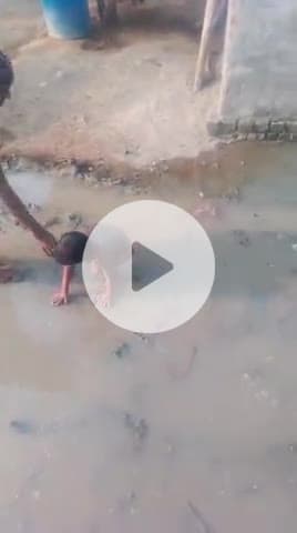 जल जीवन मिशन की लापरवाही का हुआ खुलासा ग्राम सिंहपुर रसवल रावत गांव की खबर है