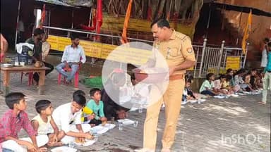 बिधूना: मऊ गूरा स्थित देवघाट बाबा मंदिर पर विशाल कन्या भोज कार्यक्रम का आयोजन हुआ