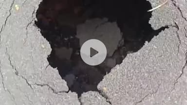 कांके: हरमू बायपास रोड पर अचानक धँसी सड़क, बन गया तीन फीट का गड्ढा